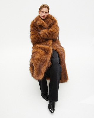 Long brown fur-effect coat