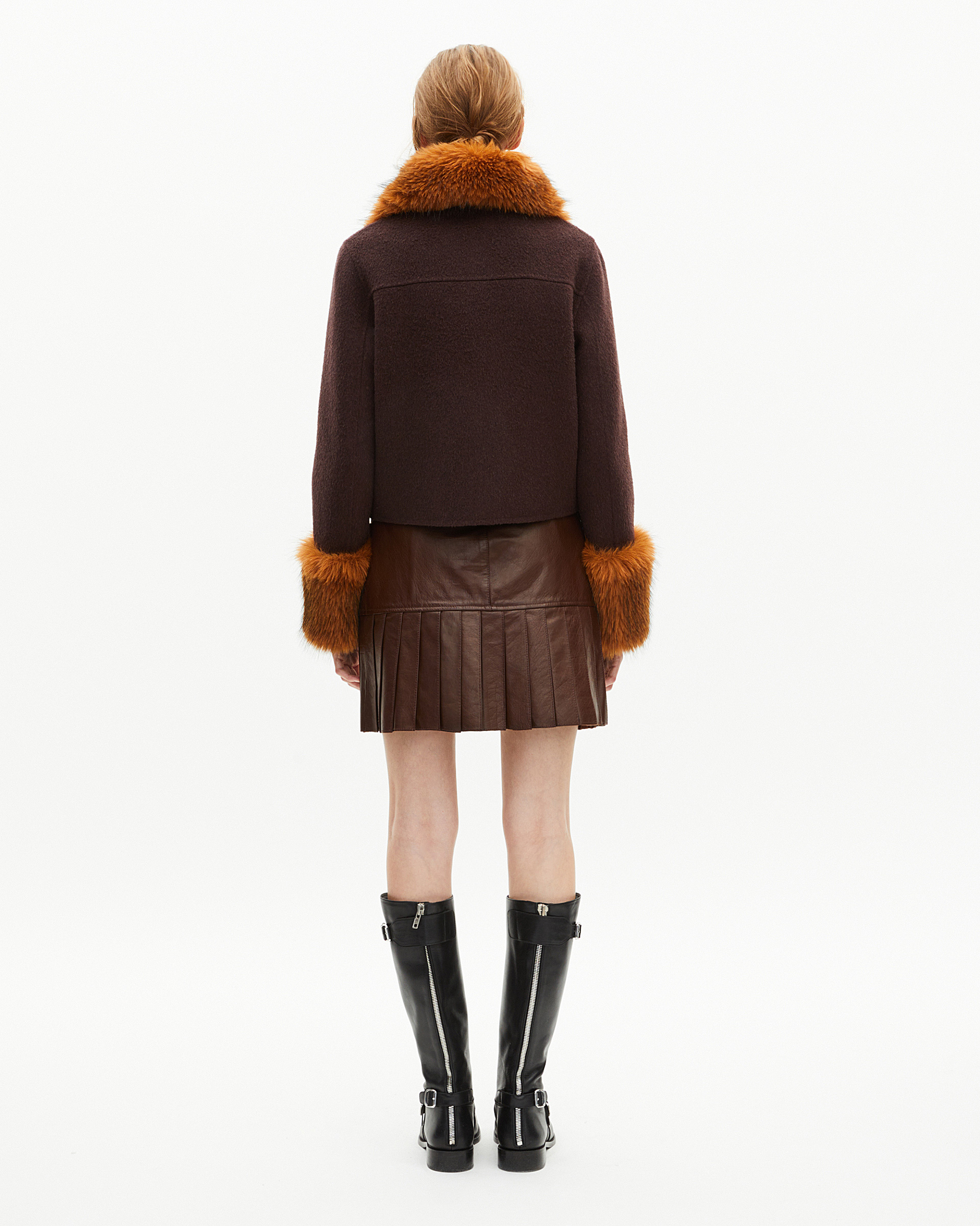Brown short wool jacket with sherpa collar