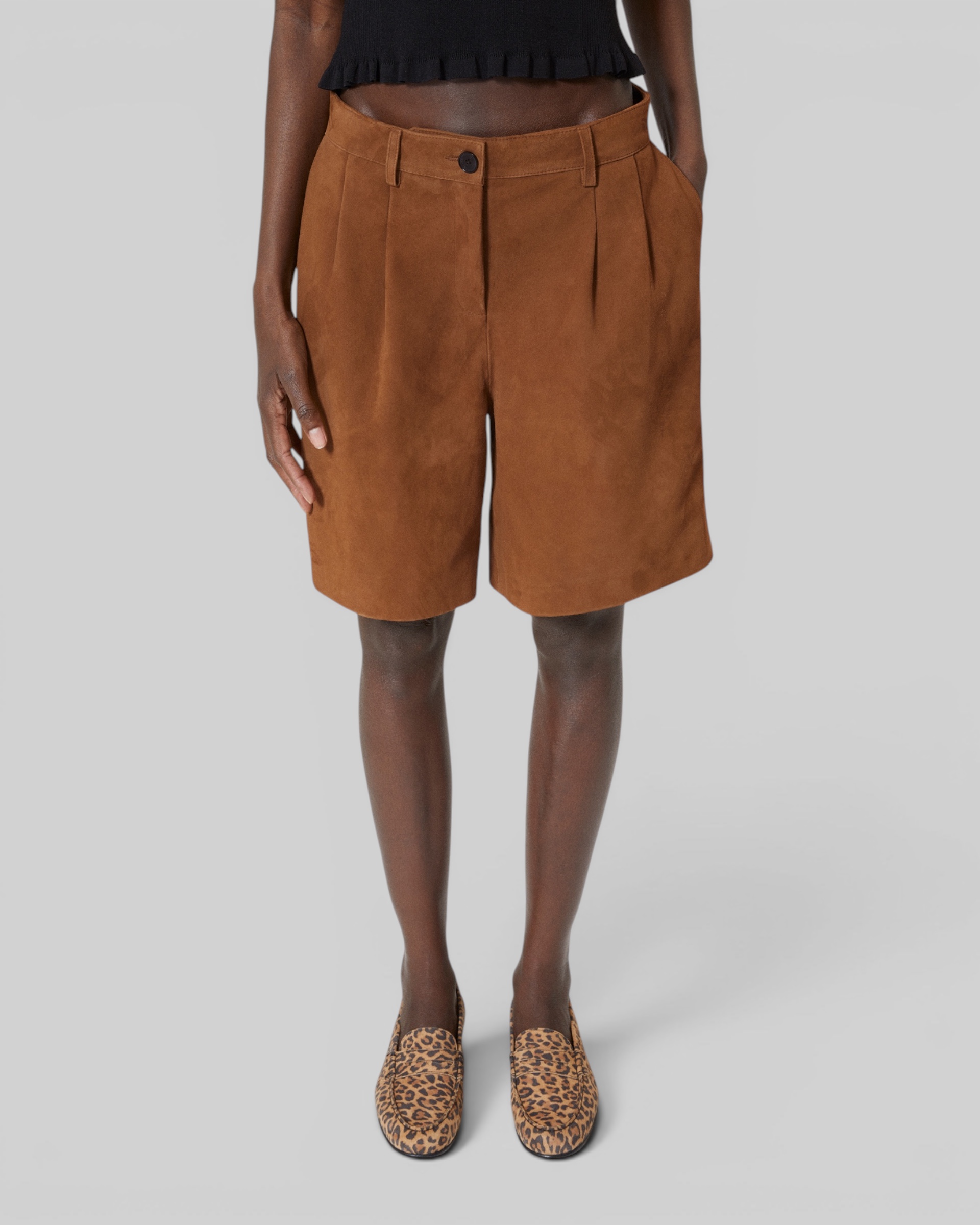 Camel suede Bermuda shorts with darts