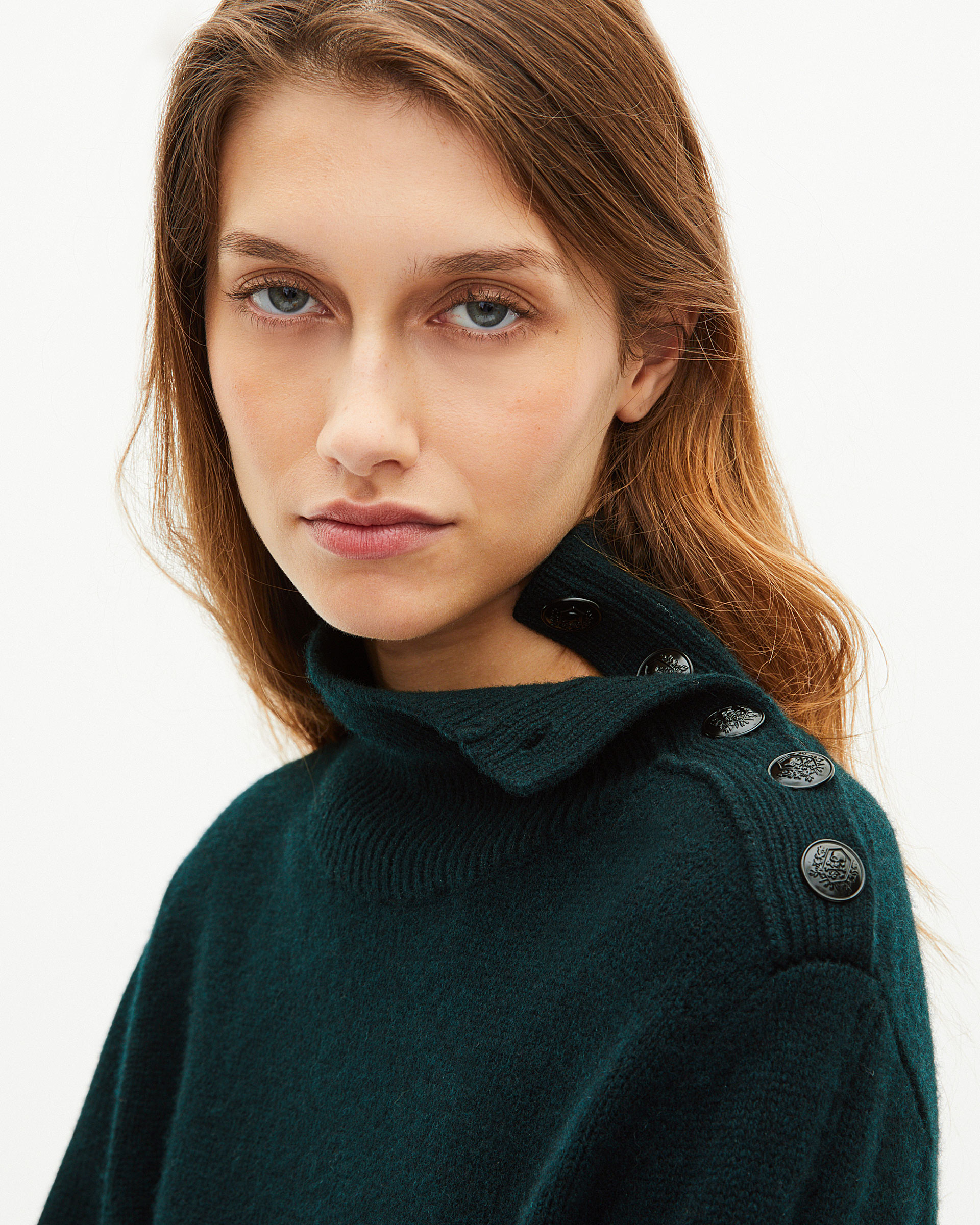 Short dress in green wool