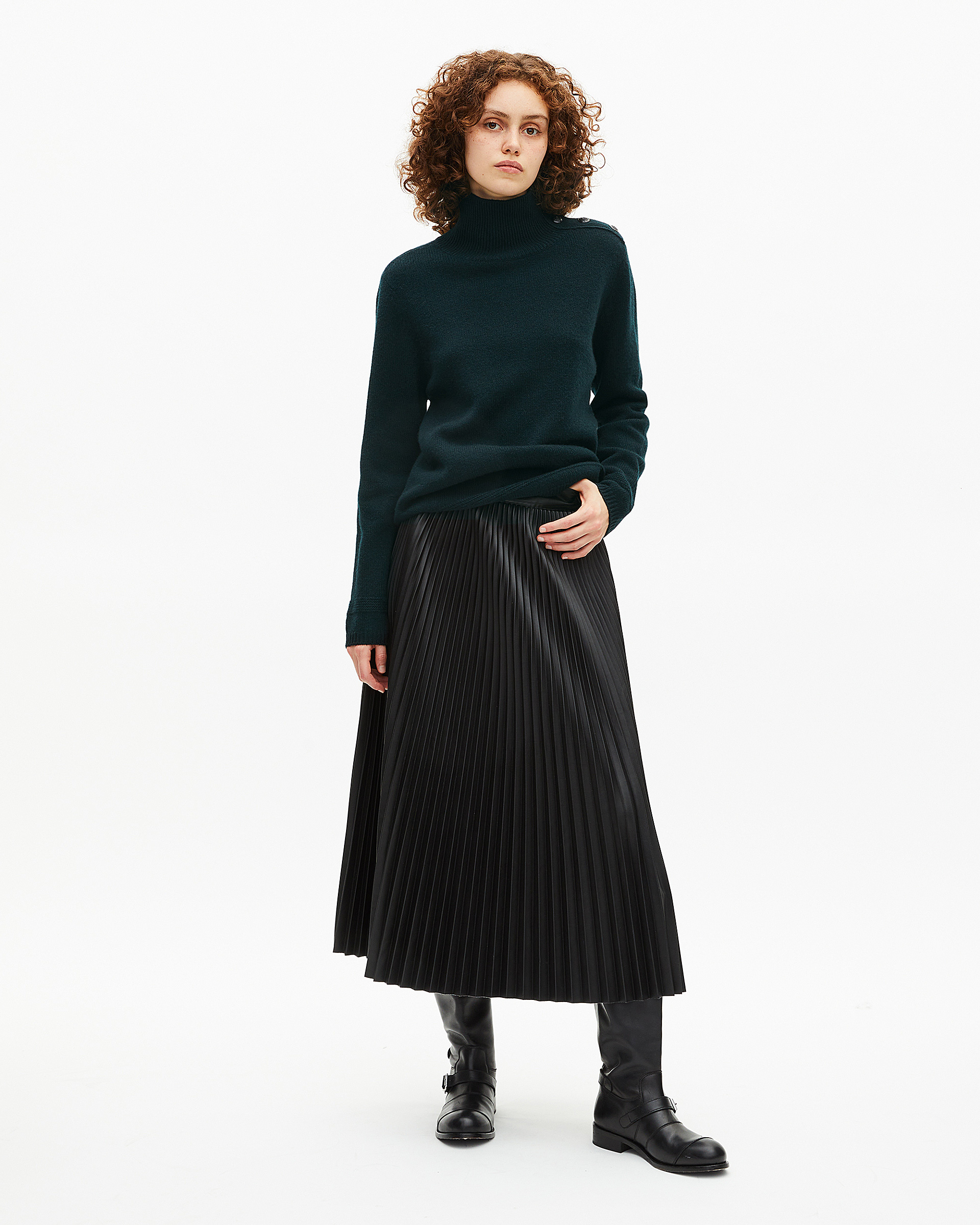 Dark green wool stand-up collar sweater