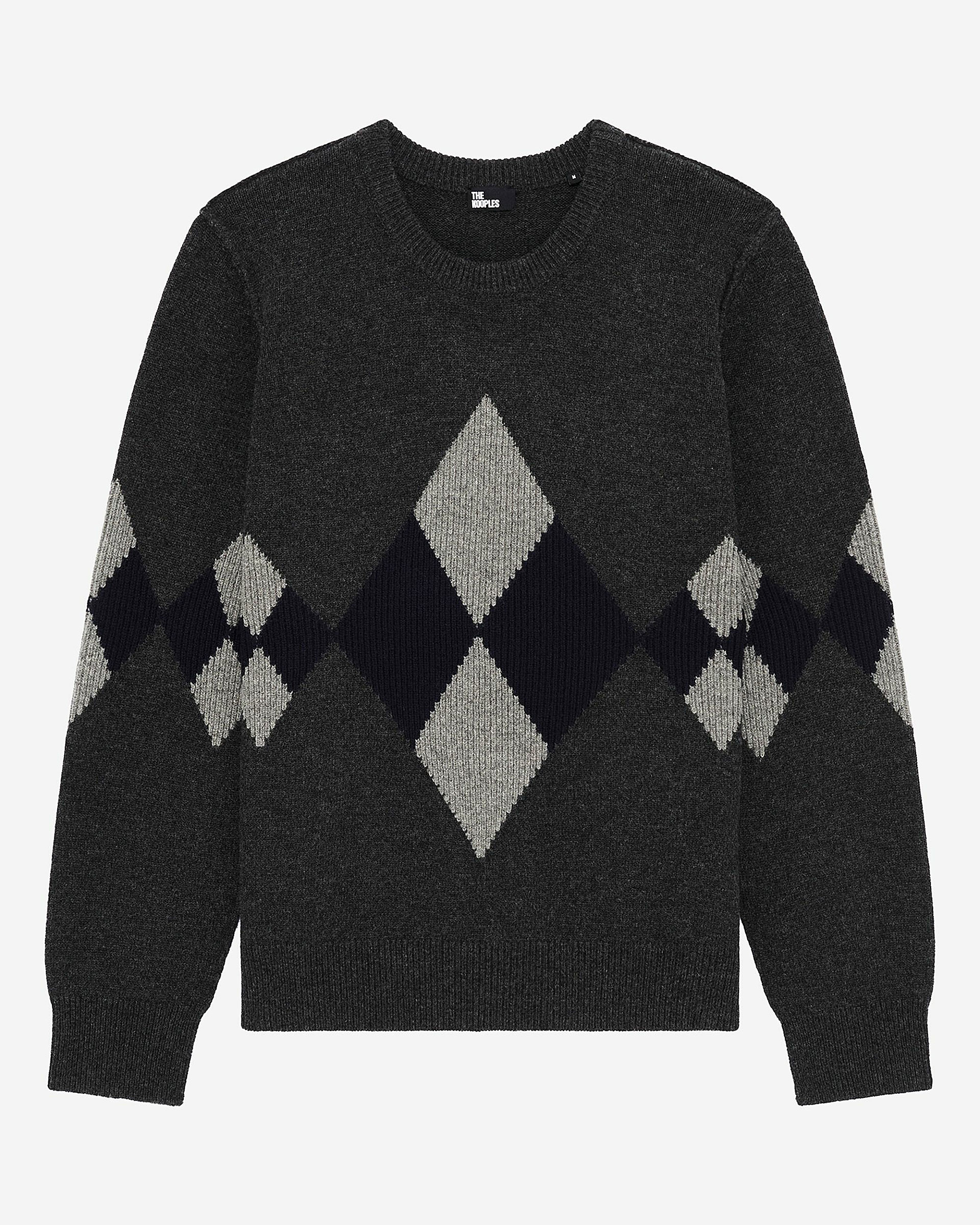 Wool sweater with grey diamond pattern