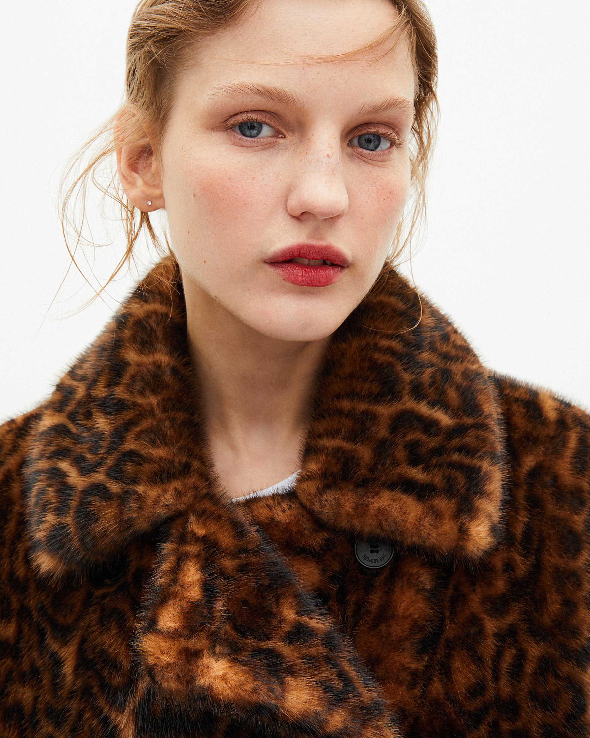 Leopard fur-effect coat