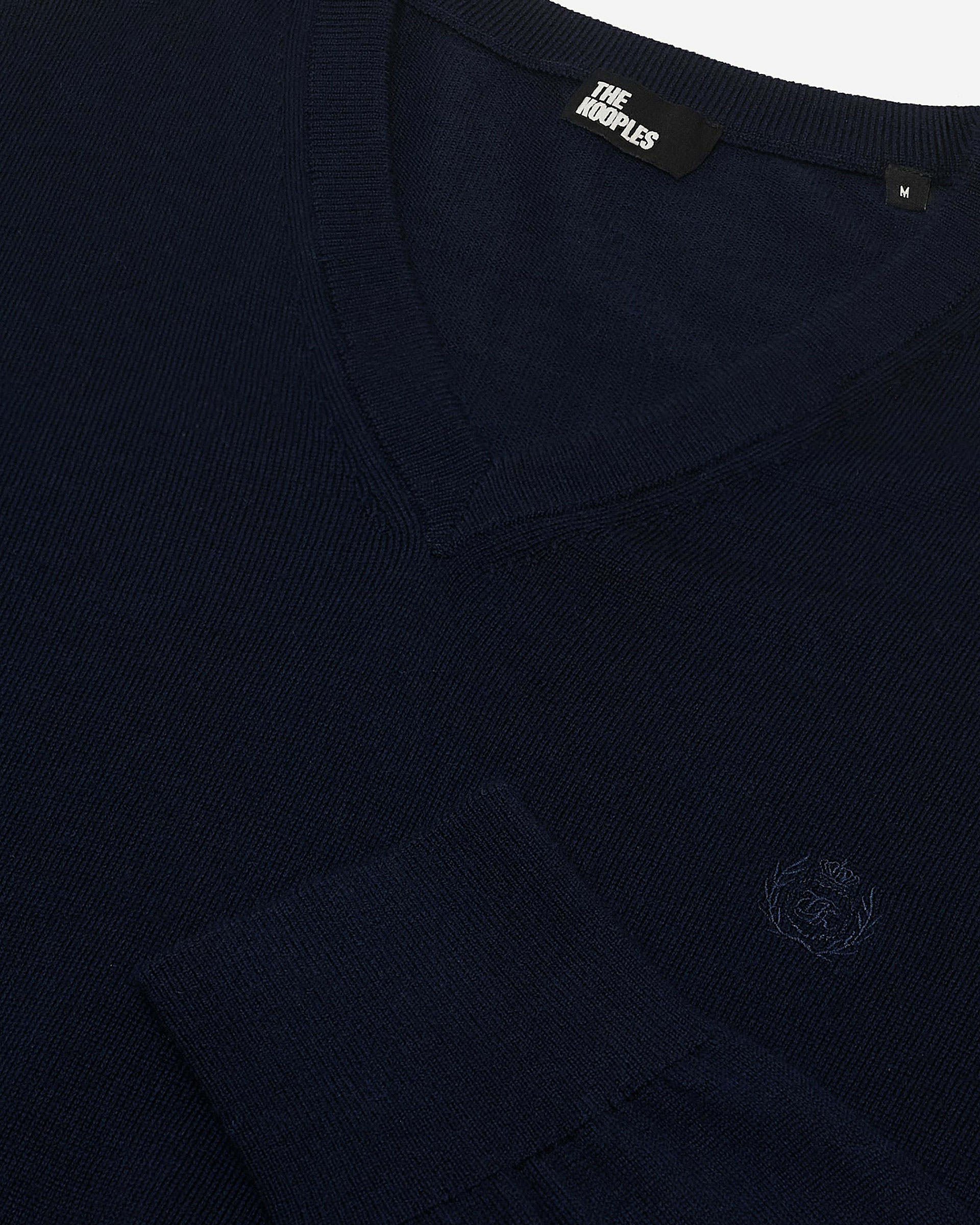V-neck sweater in navy merino wool