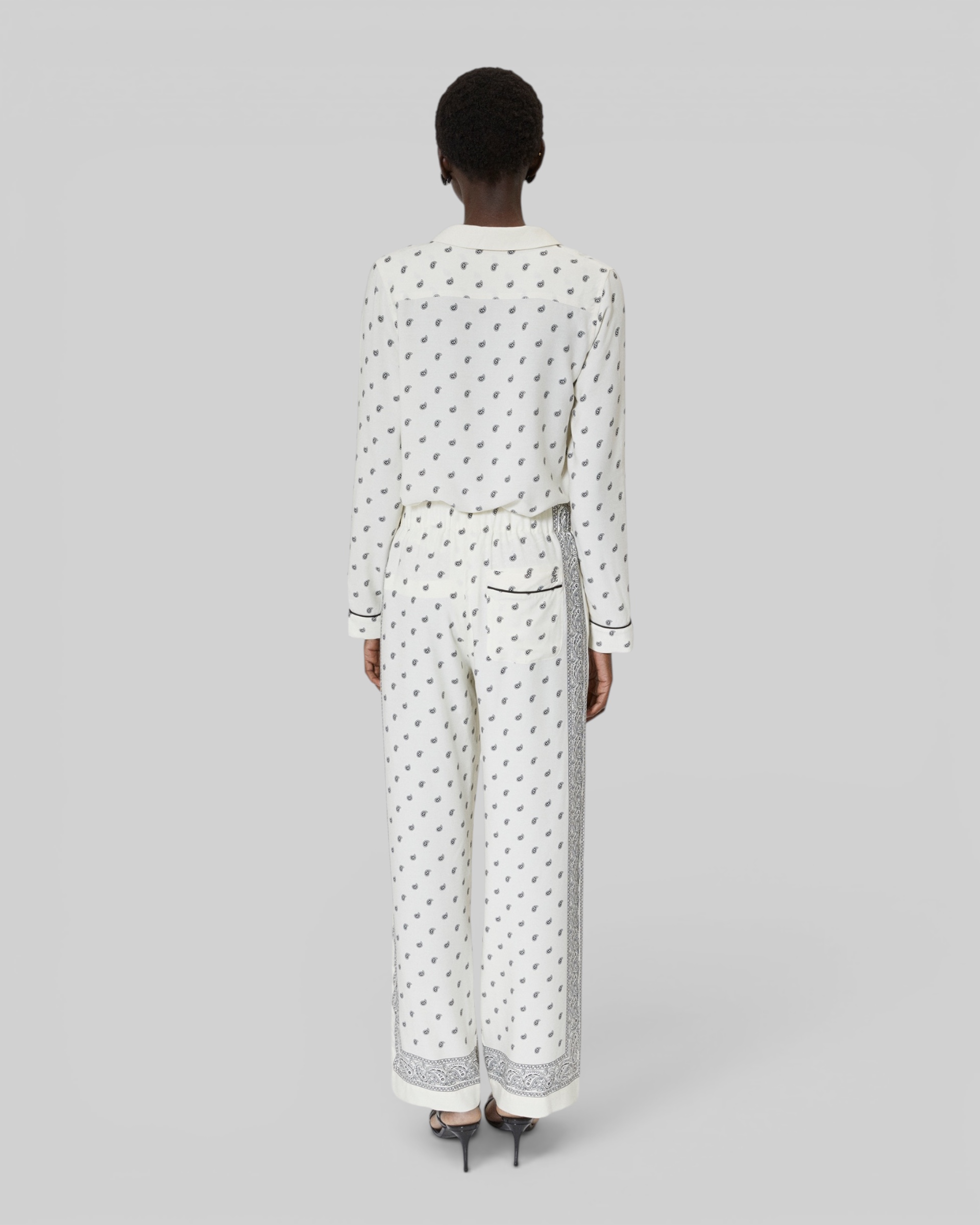 Straight-leg bandana print pants ecru