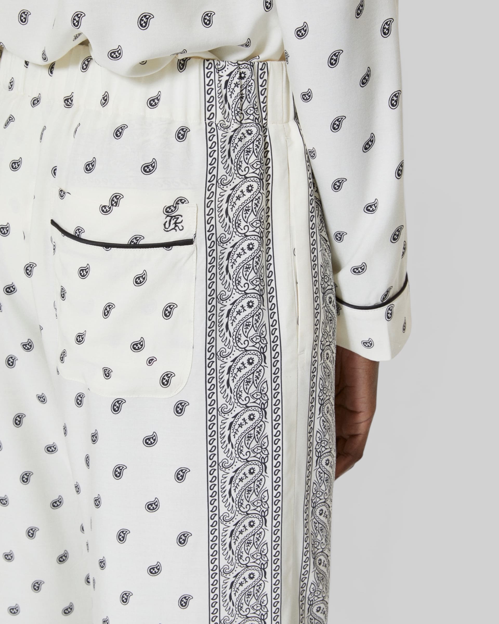 Straight-leg bandana print pants ecru