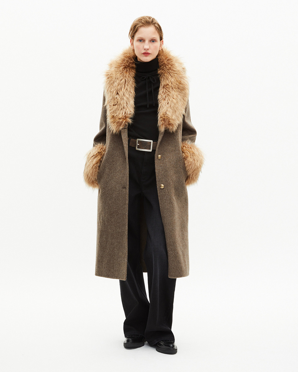 Long coat in double-faced wool and brown fur