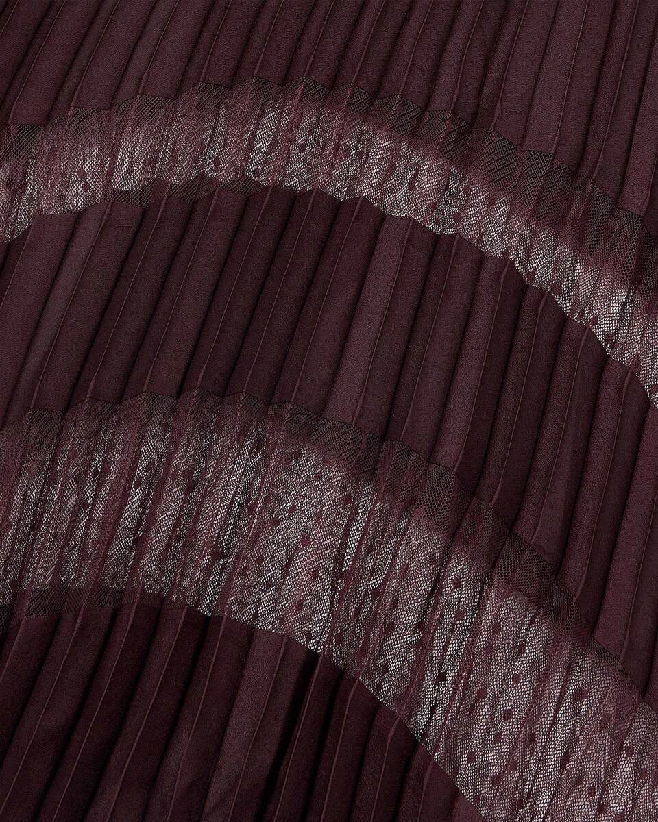 Long burgundy pleated skirt