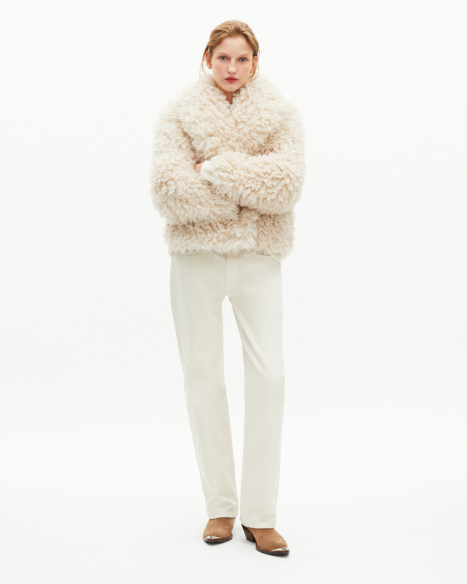 Short ecru fur-effect coat