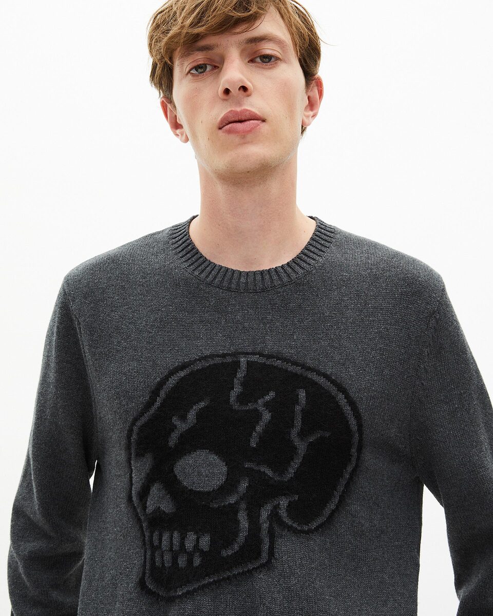 Light grey skull sweater