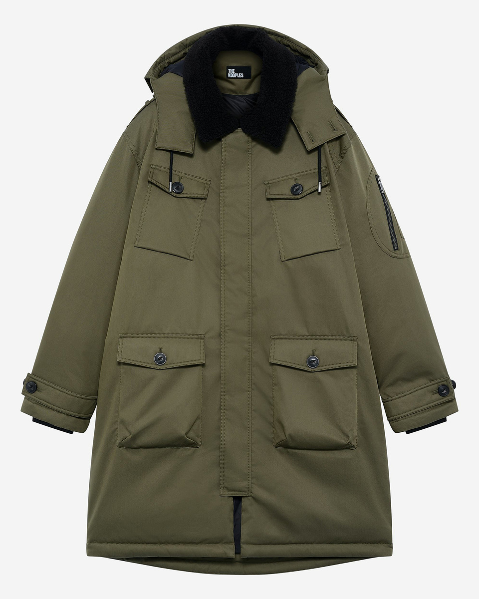 Water-repellent parka with khaki sherpa collar