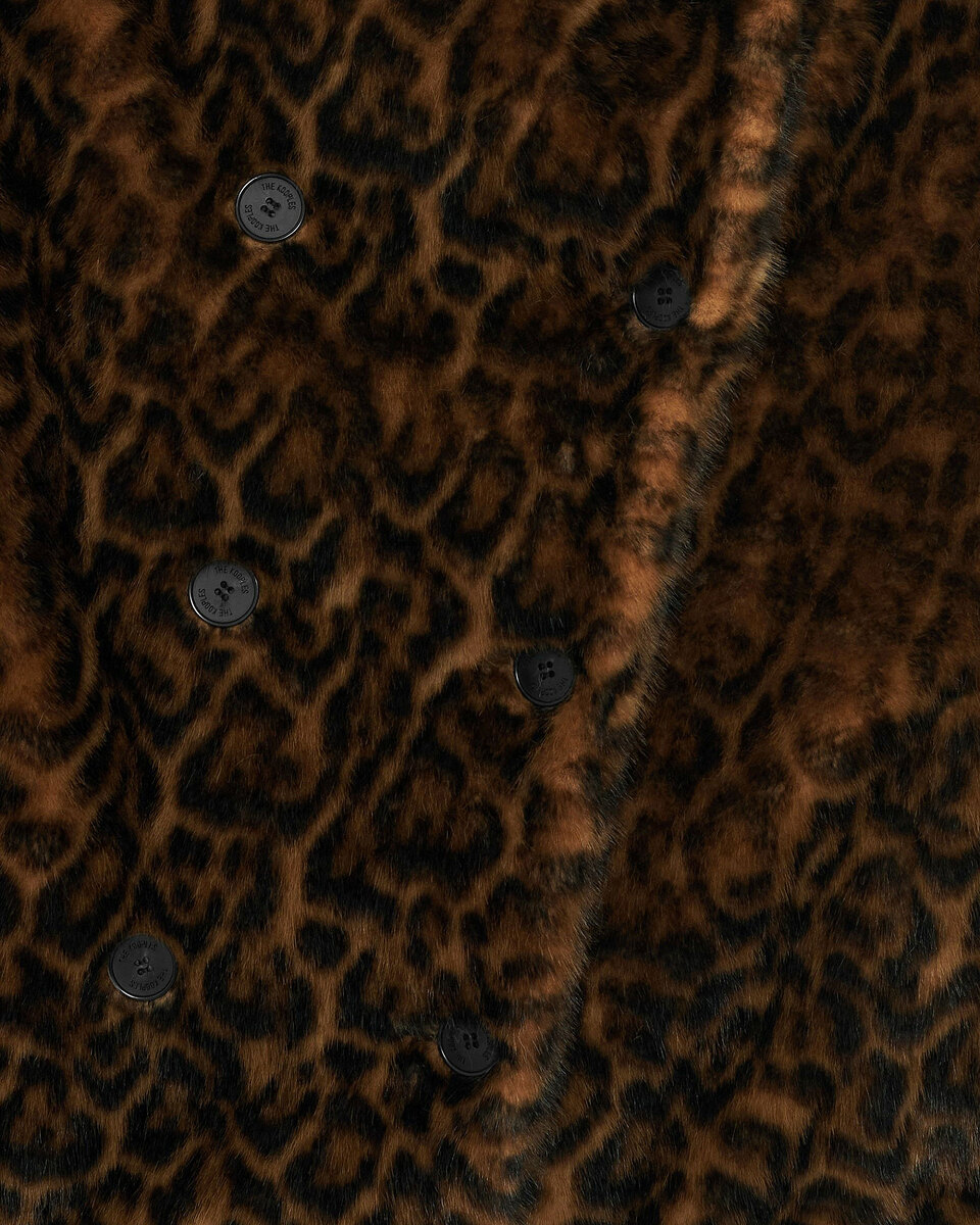 Leopard fur-effect coat