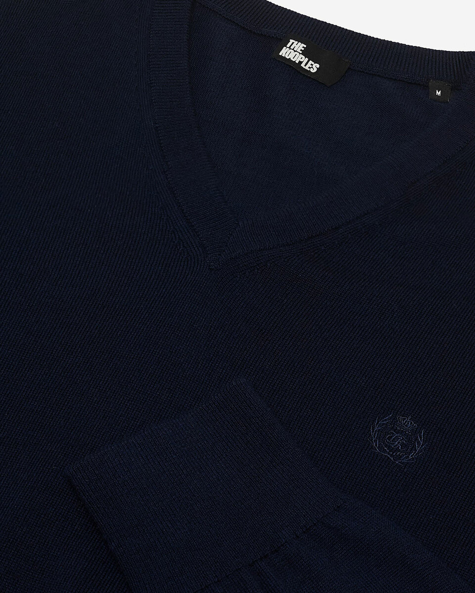 V-neck sweater in navy merino wool