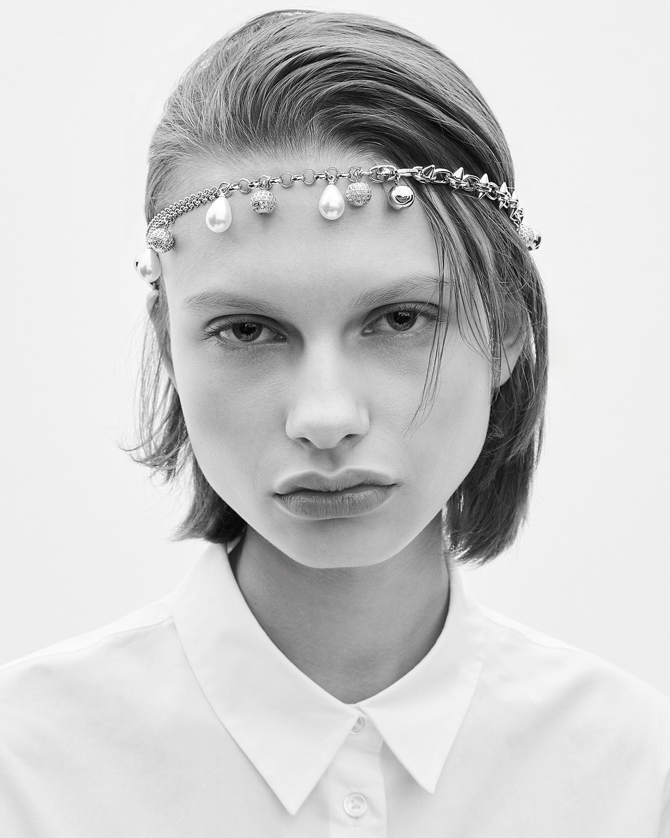Silver head jewelry