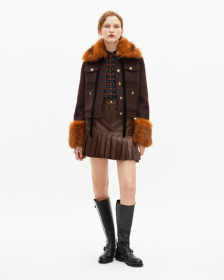Brown short wool jacket with sherpa collar