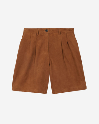 Camel suede Bermuda shorts with darts