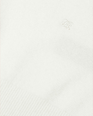 Turtleneck sweater in ecru cashmere