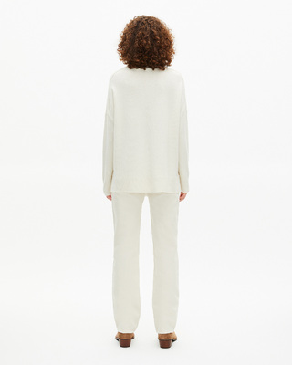 Ecru cashmere stand-up collar sweater