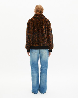 Leopard fur-effect coat