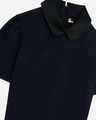 Short dress with claudine collar in navy satin