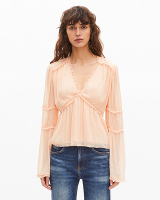 Top with peach ruffles