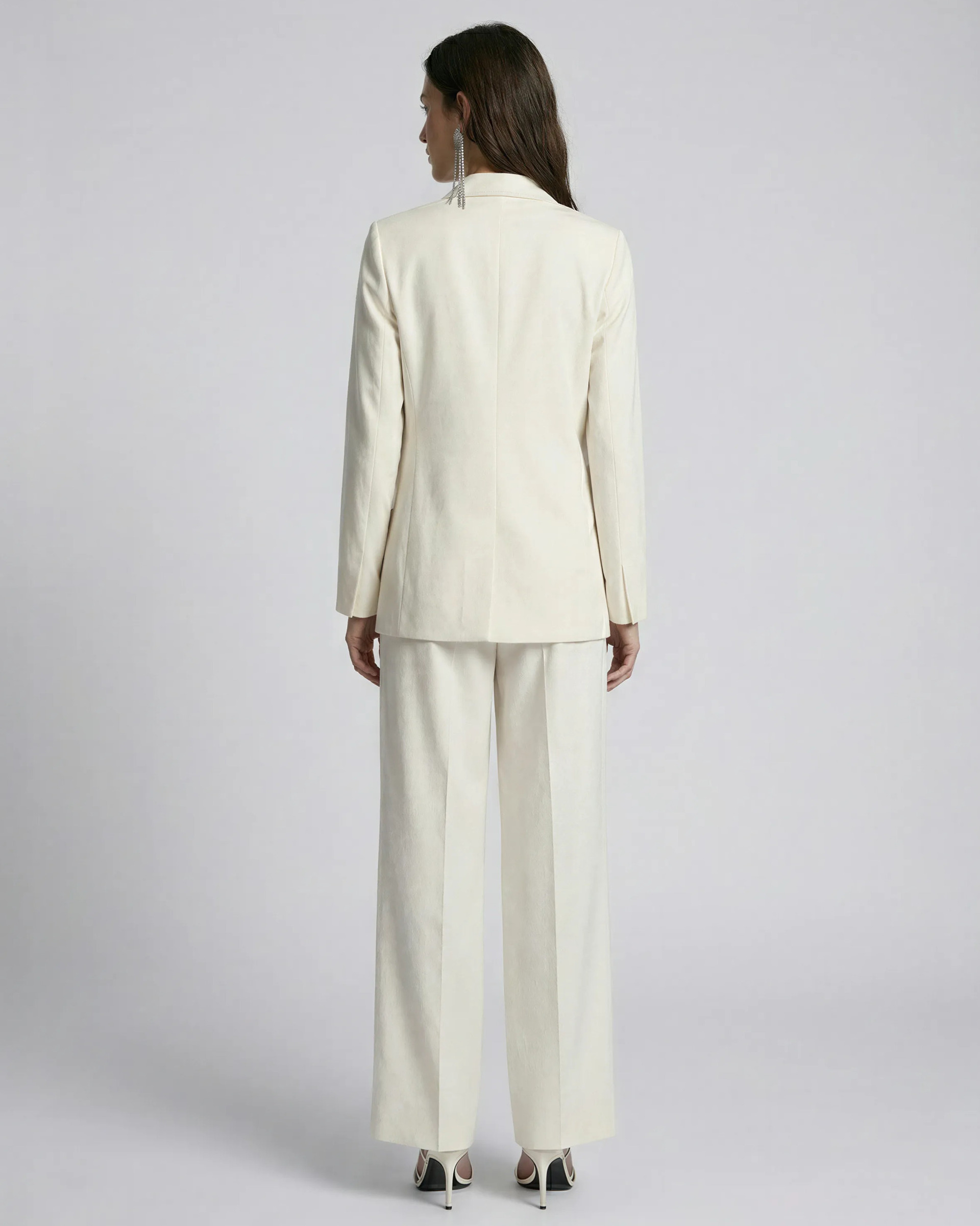 Wide-leg tailored pants in unbleached linen and cotton