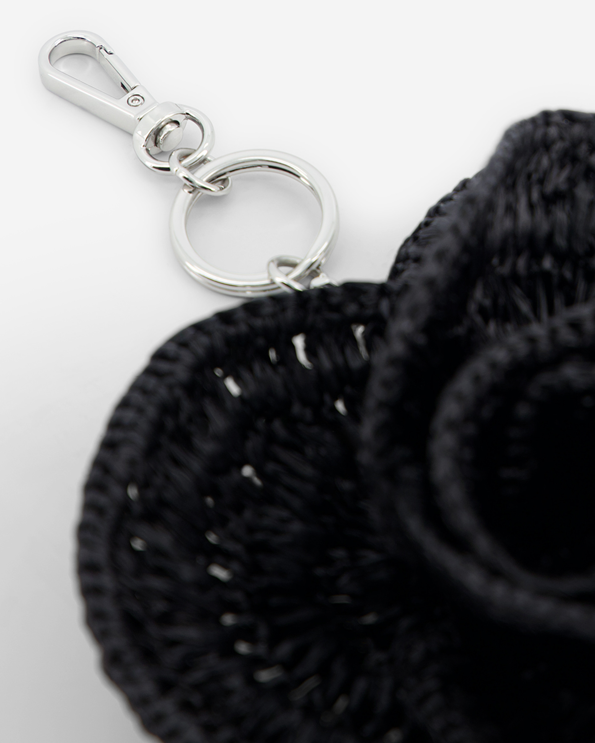 Black raffia flower bag jewel