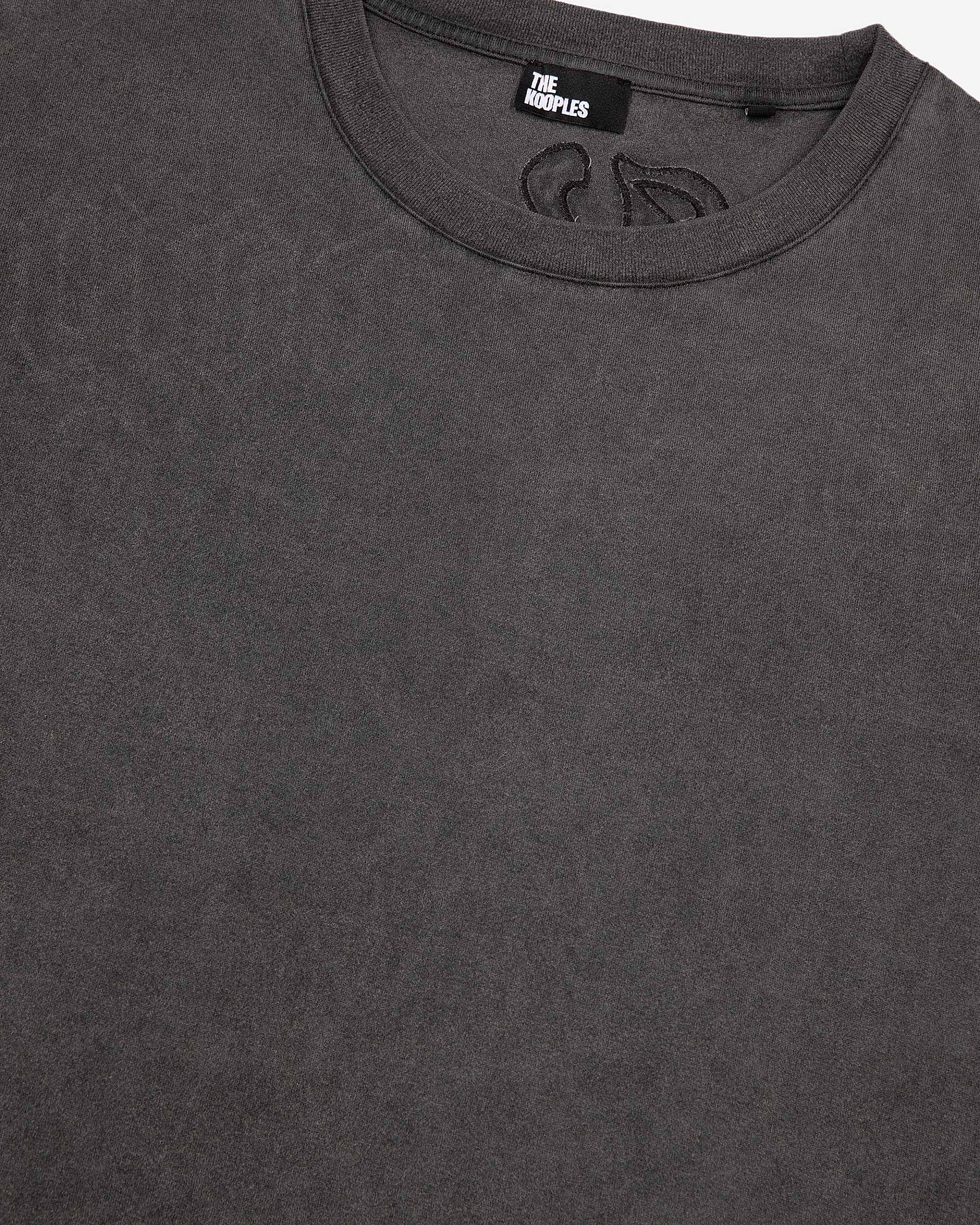 T-shirt with logo on black back
