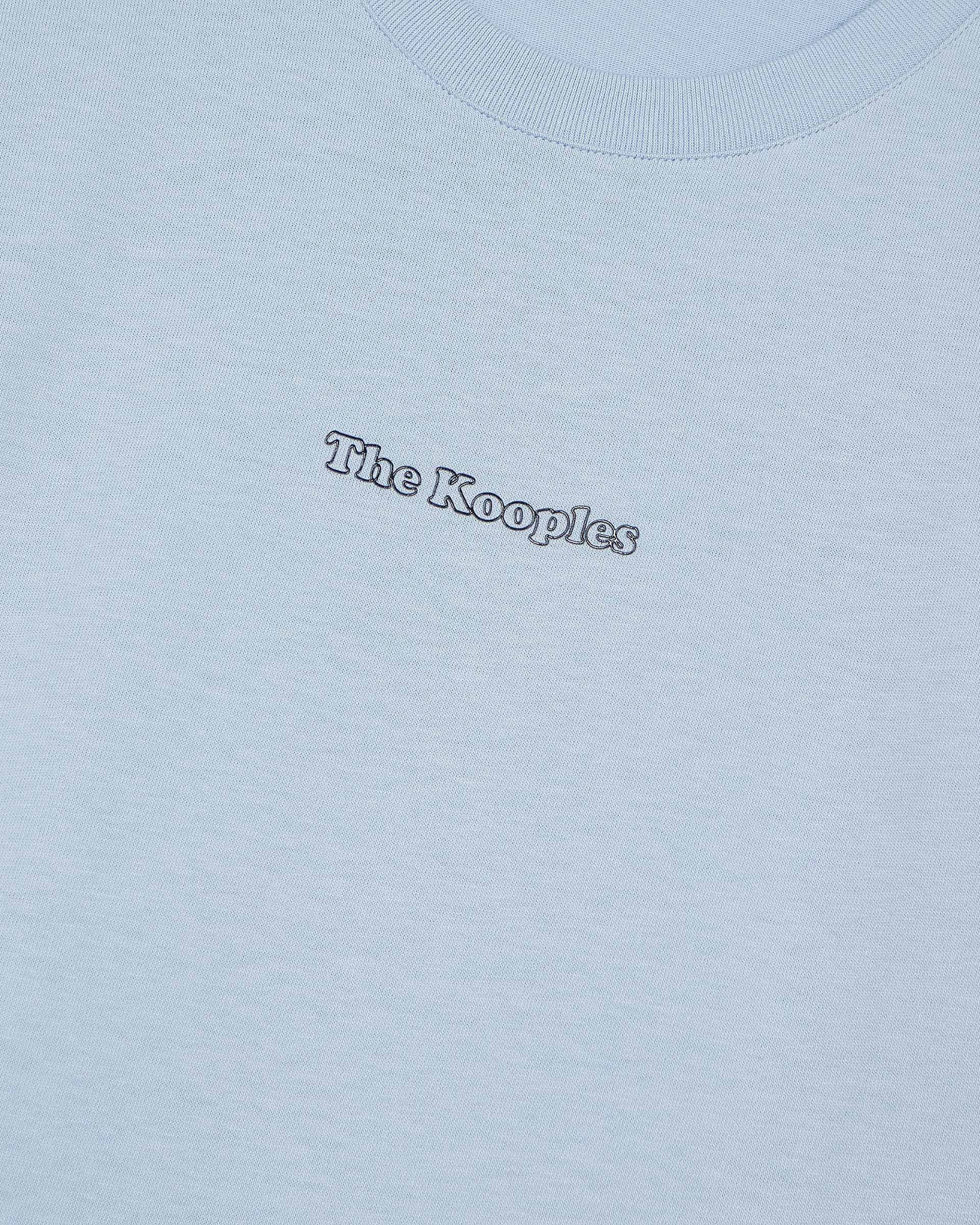 T-shirt with contrasting blue logo