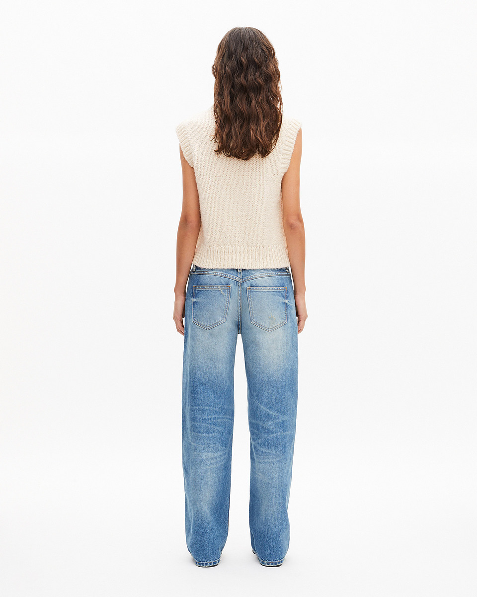 Sleeveless wool blend sweater ecru