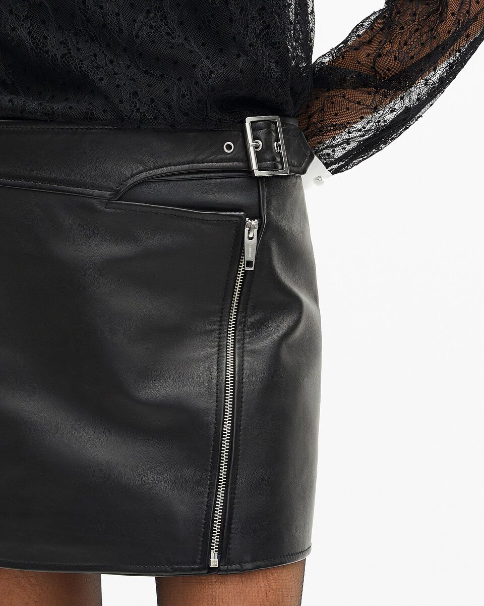 Leather skirt with black zip