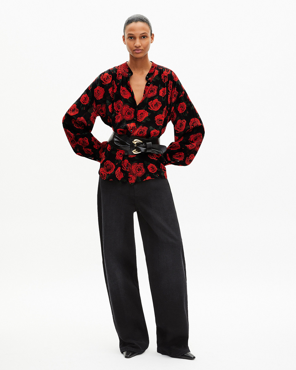 Loose-fitting black floral print shirt
