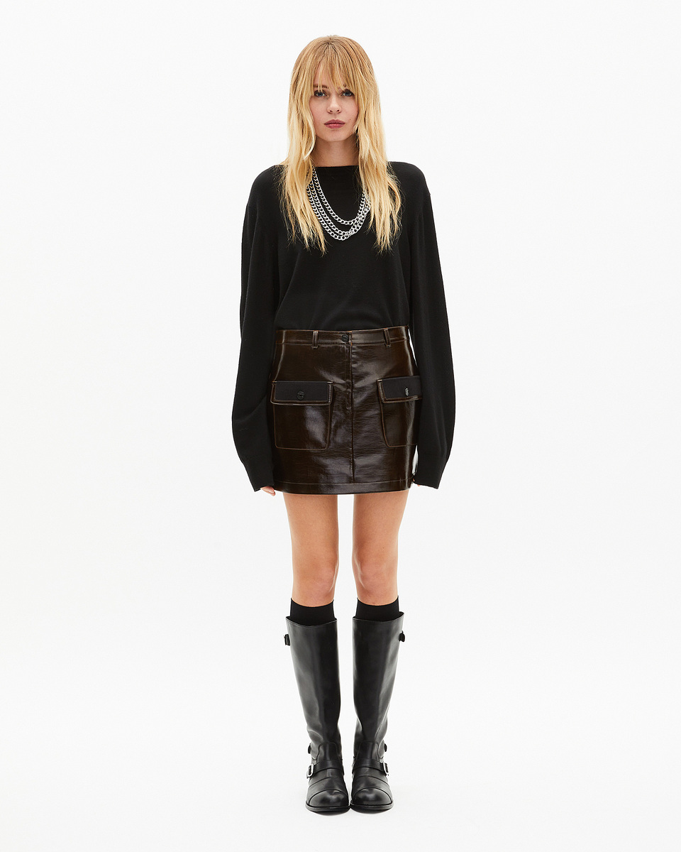 Short brown vinyl-effect skirt