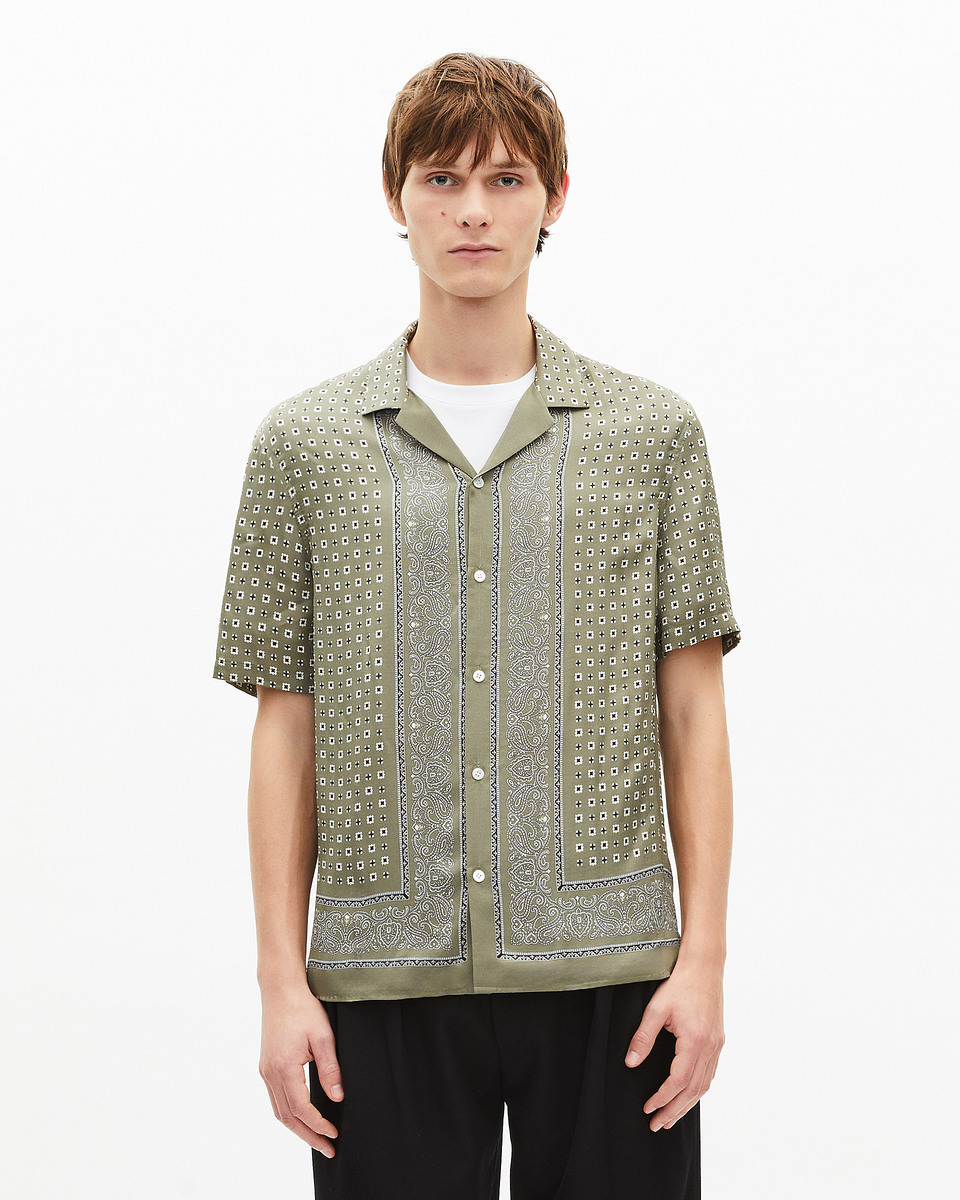 Khaki bandana print short-sleeve shirt
