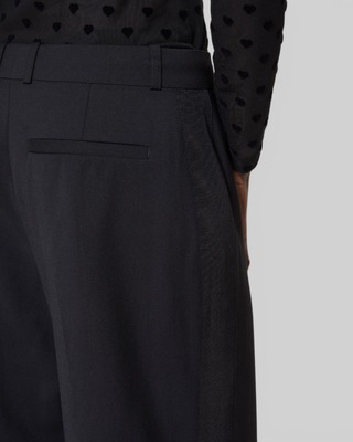 Wide-leg pants with black wool stripe