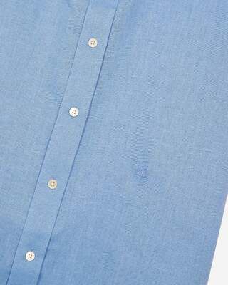 Short-sleeved blue linen shirt
