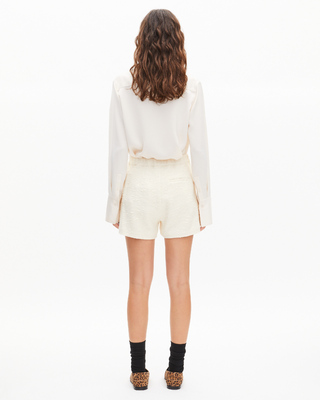 Tailored shorts in ecru tweed