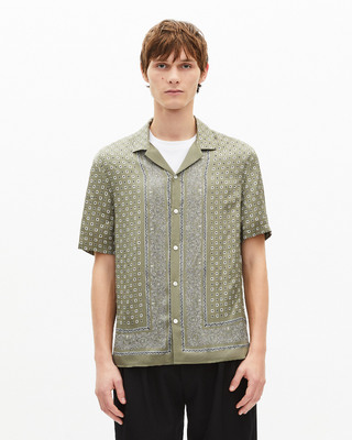 Khaki bandana print short-sleeve shirt