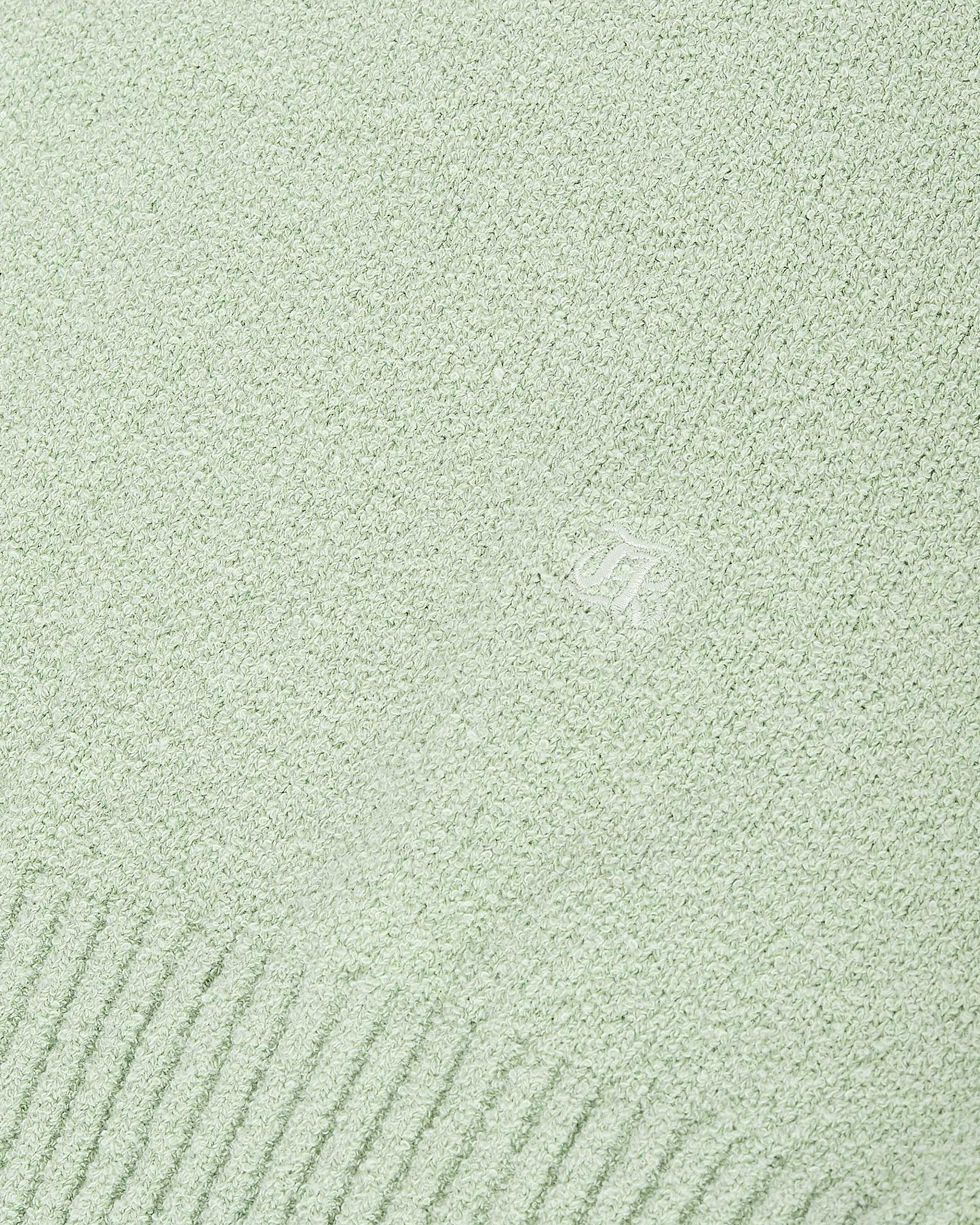 Almond green short-sleeved sweater