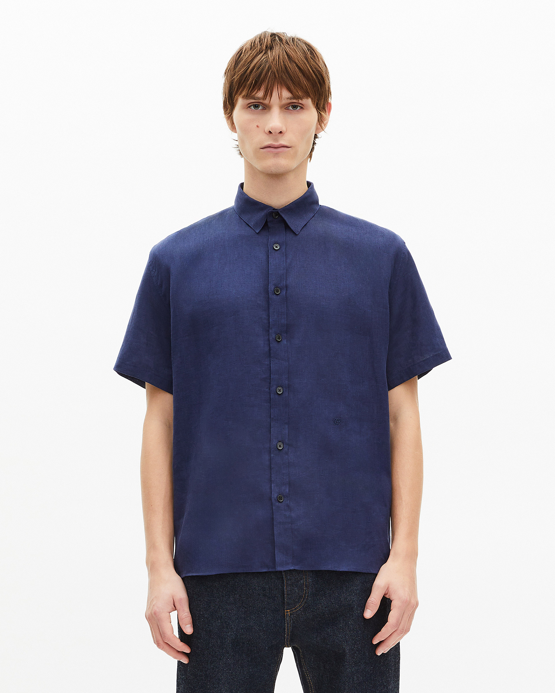 Short-sleeved navy linen shirt