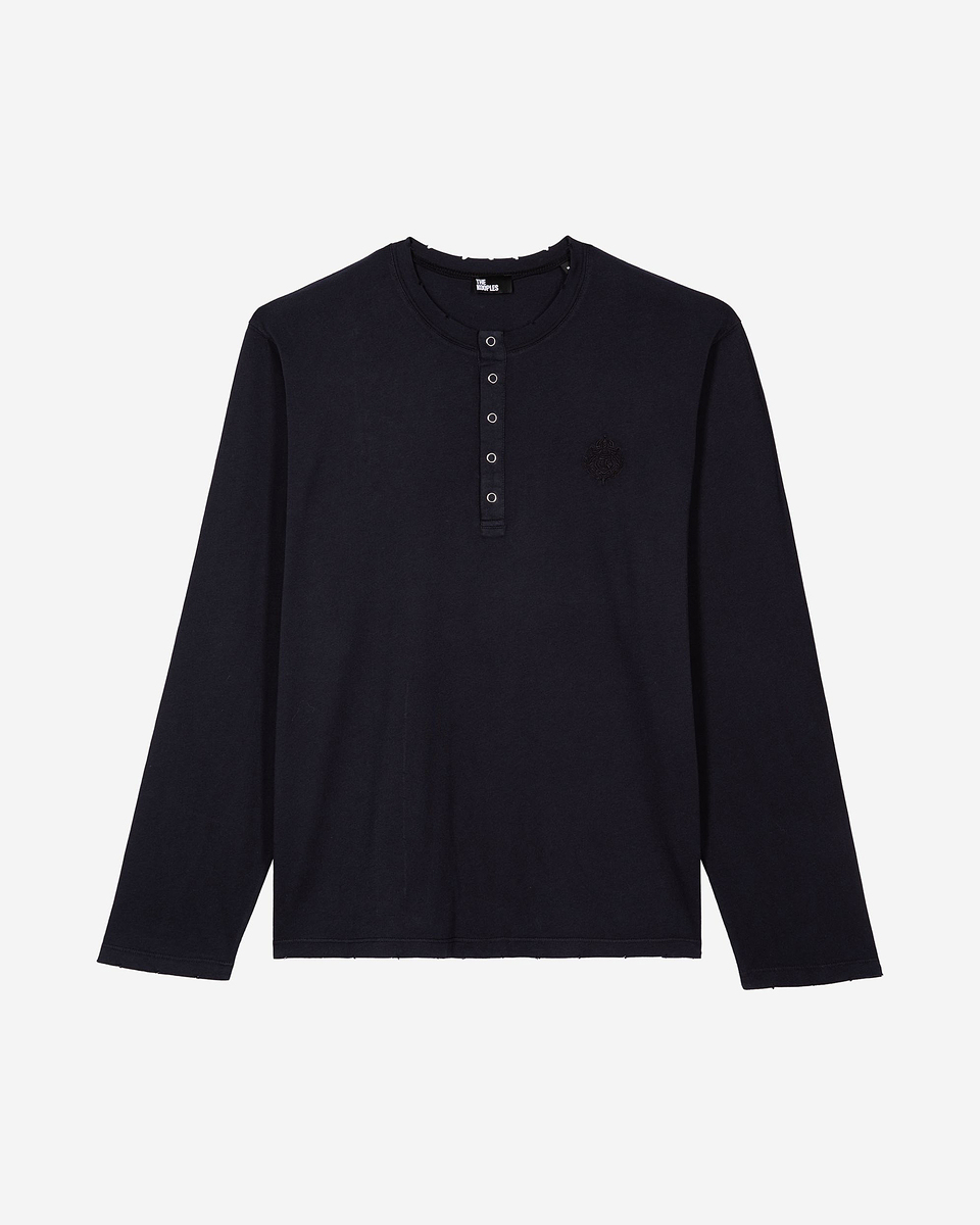 Long-sleeved navy T-shirt