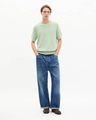 Almond green short-sleeved sweater