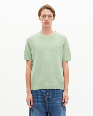Almond green short-sleeved sweater