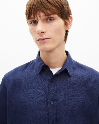 Short-sleeved navy linen shirt