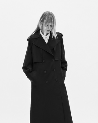 Fluid trench coat in navy wool blend