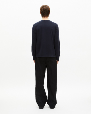 Long-sleeved navy T-shirt