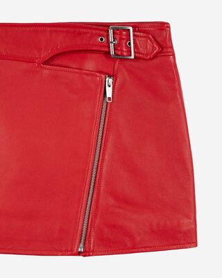 Leather skirt with red zip