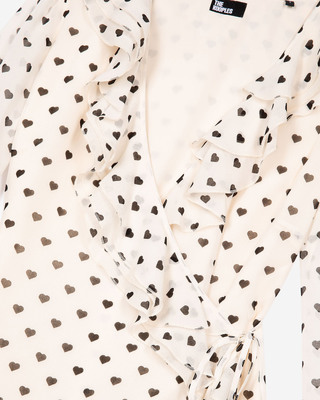 Short wrap dress in ecru heart print