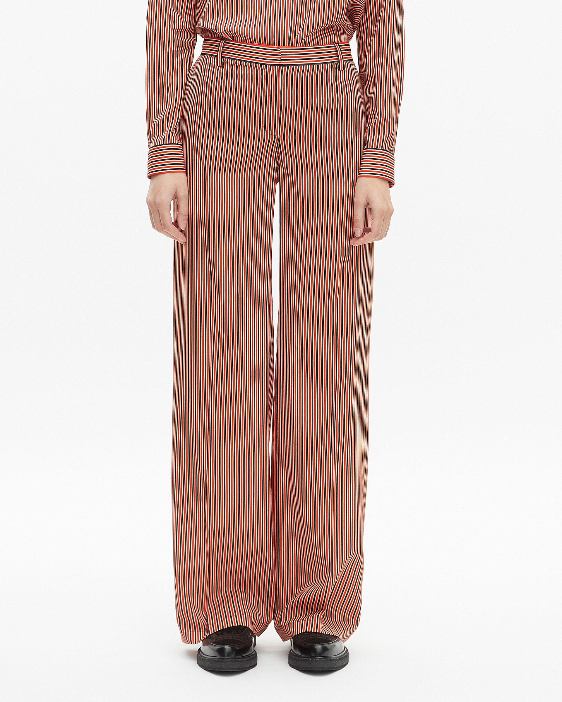 Wide-leg pants with red and blue stripes