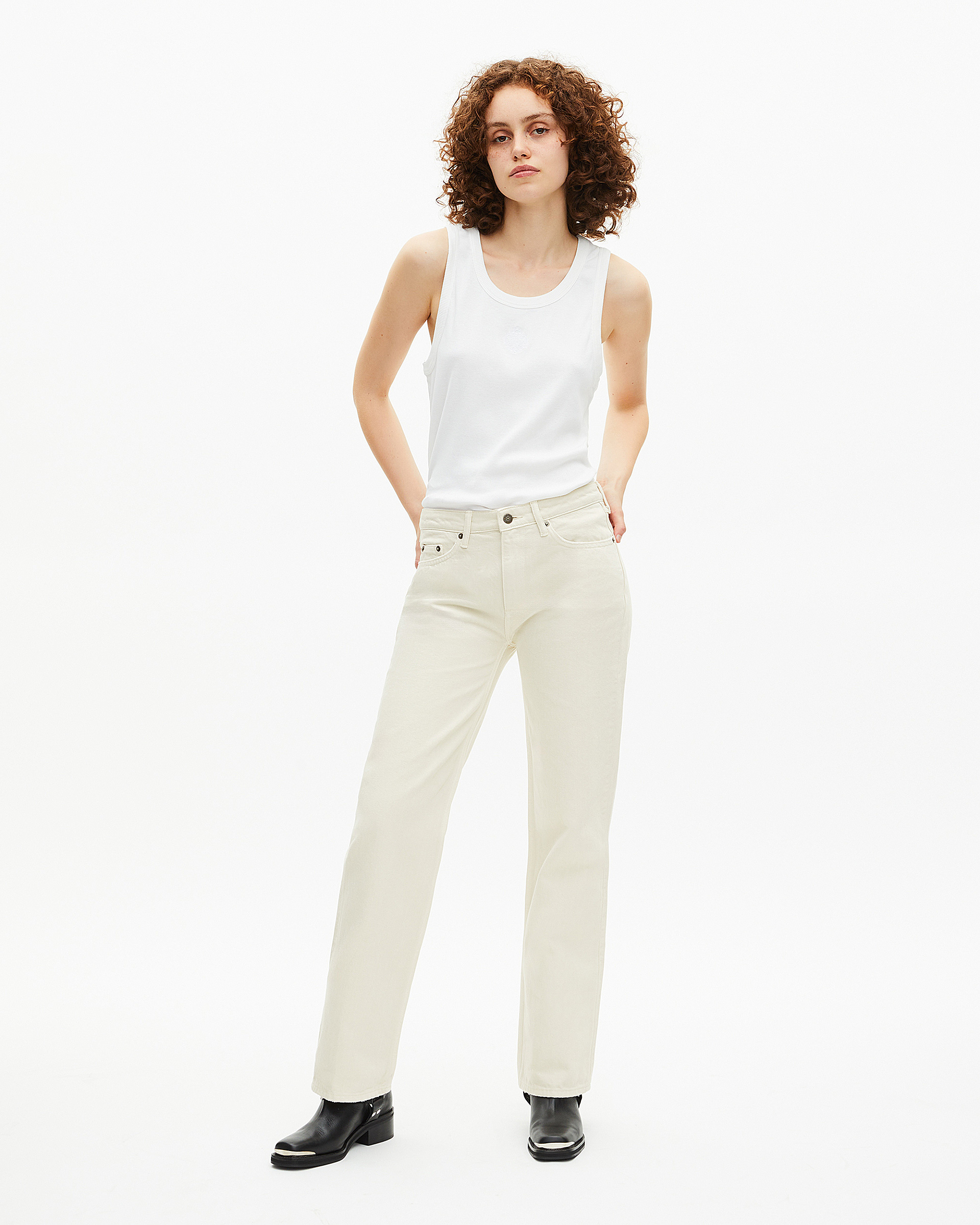 Ecru straight jeans